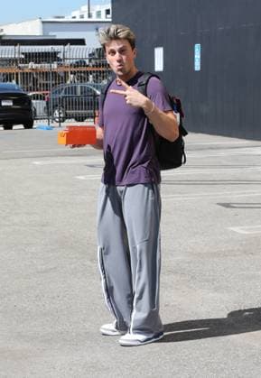 Celebrities and pro dancers arrive at the Dancing with the Stars rehearsal studio Featuring: Jackson Olson Where: Los Angeles, California, United States When: 07 Oct 2026 Credit: H2Y INSTARimages EDITORIAL USE ONLY. NOT FOR USE BY NEWSPAPERS BASED IN THE UK. Copyright: xx instar56079211