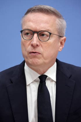 Dr. Karsten Wildberger, Bundesminister für Digitalisierung und Staatsmodernisierung (BMDS), PK zu - Jahresbericht des Nationalen Normenkontrollrats zum Bürokratieabbau, Berlin, 08.10.2026
