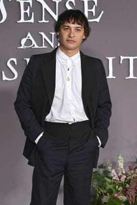 Frank Dillane bei der Premiere des Kinofilms Sense and Sensibility Sinn und Sinnlichkeit im United Theater. Los Angeles, 07.10.2026