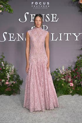 Ava Michelle bei der Premiere des Kinofilms Sense and Sensibility Sinn und Sinnlichkeit im United Theater. Los Angeles, 07.10.2026