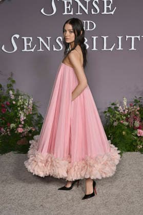Esme Creed-Miles bei der Premiere des Kinofilms Sense and Sensibility Sinn und Sinnlichkeit im United Theater. Los Angeles, 07.10.2026