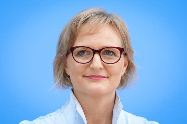 Bundespressekonferenz, Vorstellung des Gruenen Leitantrages - Unser Plan für Deutschland Franziska Brantner (Gruene) im Portrait bei der Vorstellung des Gruenen Leitantrages - Unser Plan für Deutschland in der Bundespressekonferenz, Berlin, 08.10.2026 Berlin Berlin Deutschland