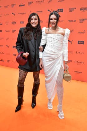 Anna Maria Damm und Katharina Damm bei der About You Opera 2026 im Admiralspalast. Berlin, 07.10.2026