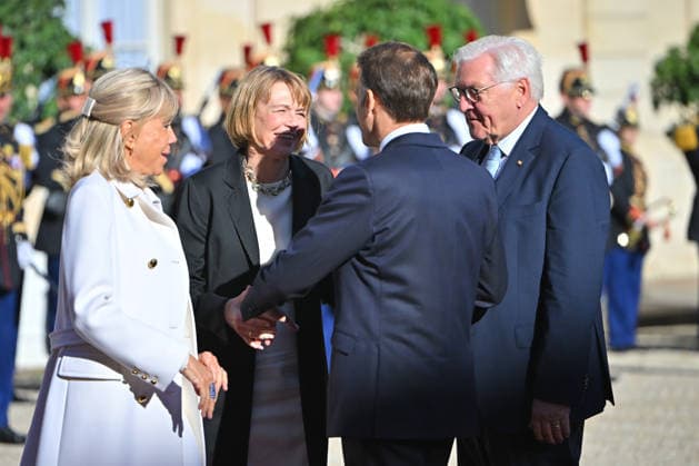 French president hosts German president, Elysee Palace, Paris, France French president Emmanuel Macron and his wife Mme Brigitte Macron host German President Mr Frank Walter Steinmeier and wife Mme Elke Budenbender at the Elysee Palace on October 08, 2026. Paris Elysee Palace Ile de France France