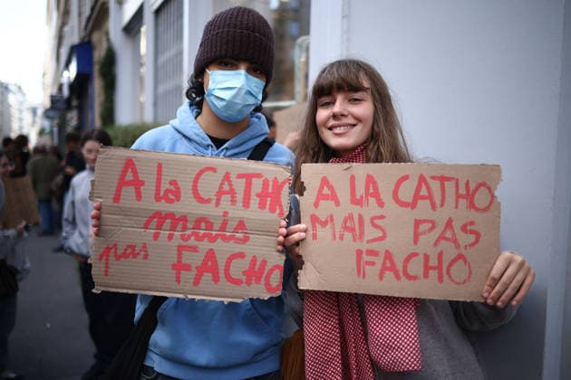Catholic Institute of Paris Blockade - Paris Students blocking campus of Catholic Institute of Paris ( Institut Catholique de Paris ) in Paris, on October 8, 2026 as they continue their protest to demand the hiring of substitute teachers, increased resources, and decent learning conditions. Photo by Raphael Lafargue ABACAPRESS.COM Paris Ile-de-France France Copyright: xLafarguexRaphael ABACAx