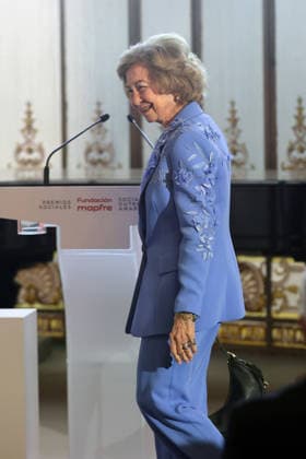 Queen Sofía Presides Over the 2026 Mapfre Foundation Social Awards Ceremony Queen Sofía upon her arrival at the 2026 Mapfre Foundation Social Awards Ceremony at the Real Casino de Madrid on October 8, 2026, in Madrid, Spain. These awards recognize the commitment, generosity, and solidarity of individuals and institutions that have carried out outstanding initiatives for the benefit of society: Teresa Perales, Ayúdame3D, AESLEME, and Cortijo Guadiana. QUEEN INFANTA AWARDS CASINO MAPFRE FOUNDATION Raú Madrid Madrid, Spain  Copyright: xRaulxTerrelx 7828120