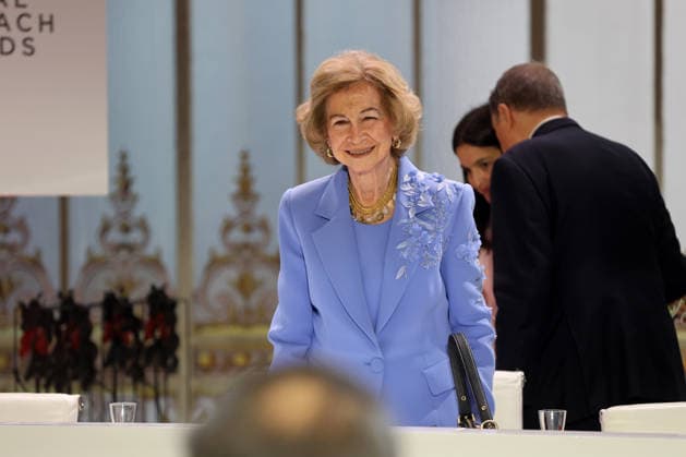 Queen Sofía Presides Over the 2026 Mapfre Foundation Social Awards Ceremony Queen Sofía upon her arrival at the 2026 Mapfre Foundation Social Awards Ceremony at the Real Casino de Madrid on October 8, 2026, in Madrid, Spain. These awards recognize the commitment, generosity, and solidarity of individuals and institutions that have carried out outstanding initiatives for the benefit of society: Teresa Perales, Ayúdame3D, AESLEME, and Cortijo Guadiana. QUEEN INFANTA AWARDS CASINO MAPFRE FOUNDATION Raú Madrid Madrid, Spain  Copyright: xRaulxTerrelx 7828122