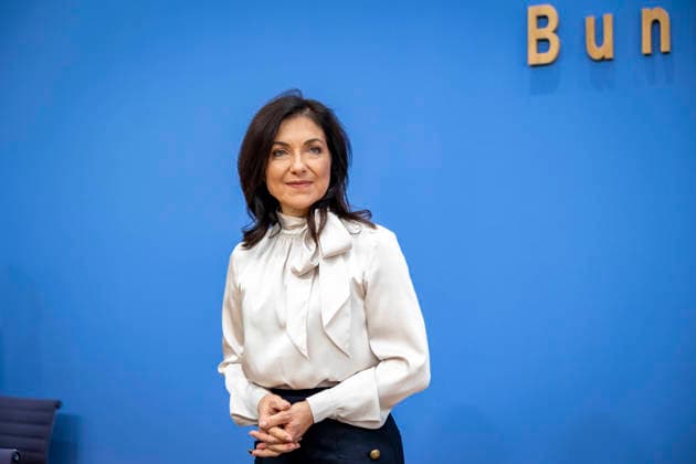 Katherina Reiche, Bundesministerin fuer Wirtschaft und Energie, stellt die Herbstprojektion 2026 der Bundesregierung im Rahmen einer Bundespressekonferenz vor, in Berlin, 08.10.2026. Berlin Deutschland Copyright: xYonaxElsnerx