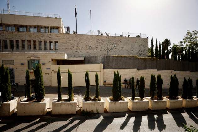 (261008) -- JERUSALEM, Oct. 8, 2026 -- This photo taken on Oct. 8, 2026 shows an exterior view of the British consulate in East Jerusalem. Israeli Foreign Minister Gideon Sa ar announced on Thursday that the British consulate in East Jerusalem had ended its operations on Israel s orders and that the consul general and 19 diplomats would leave the country, citing countermeasures following British measures against Israel. British Foreign Secretary Ed Miliband disputed Israel s legal authority to close the consulate, saying East Jerusalem was occupied territory. (Photo by Xinhua) MIDEAST-JERUSALEM-BRITISH CONSULATE-OPERATIONS ENDING JamalxAwad 