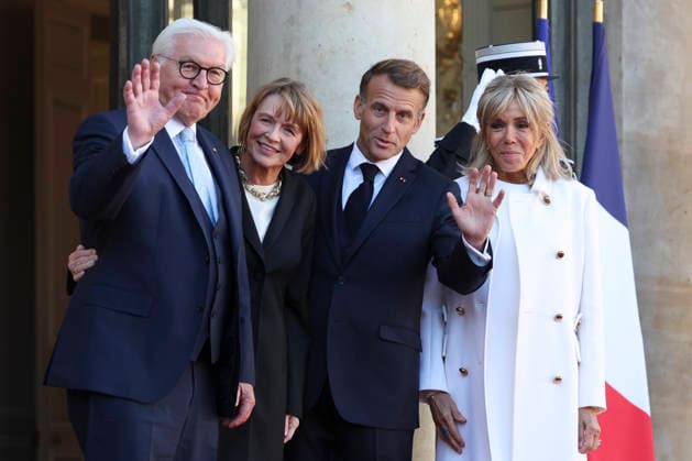 NEWS : Visite d Etat de Frank-Walter Steinmeier - Paris - 08 10 2026 Accueil de Frank-Walter Steinmeier, PrÃ sident de la RÃ publique fÃ dÃ rale d Allemagne et de Elke Budenbender par Emmanuel Macron, PrÃ sident de la RÃ publique et Brigitte Macron ce jeudi 8 octobre au palais de l™ElysÃ e ParisFrance  Copyright: xMichtofx