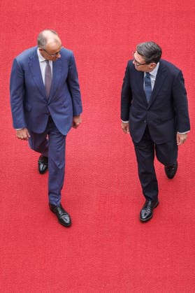 Begrüßung des Premierministers des Vereinigten Königreichs Großbritannien Begrüßung des Premierministers des Vereinigten Königreichs Großbritannien und Nordirland, Andrew Burnham, durch den Bundeskanzler Friedrich Merz (CDU) in Berlin am 08. 10.2026. Berlin Berlin Deutschland Bundeskanzleramt