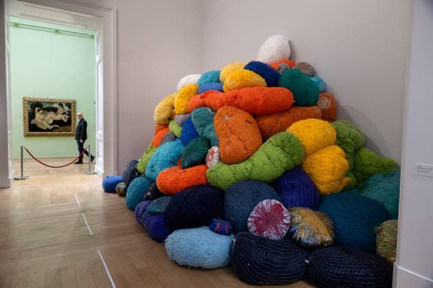 Exhibition Au dela by Sheila Hicks PHOTOPQR VOIX DU NORD FLORENT MOREAU October 8, 2026 LILLE October 8, 2026 The exhibition Au dela by artist Sheila Hicks, is on view at the Palais des Beaux-Arts PHOTO FLORENT MOREAU LA VOIX DU NORD LILLE, FRANCE, OCTOBER 8, 2026 Sheila Hicks – Beyond exhibition at the Palais des Beaux Arts in Lille The internationally renowned American artist presents a new installation in the museum’s atrium, exploring textile fiber through monumental works created especially for the space HAUTS-DE-FRANCE France  Copyright: xPHOTOPQR VOIXxDUxNORD MAXPPPxFLORENTxMOREAUx 20261008VDN9623 20261008VDN9623
