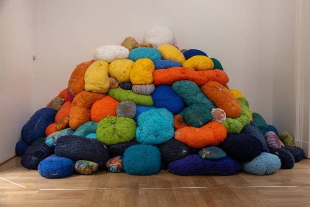 Exhibition Au dela by Sheila Hicks PHOTOPQR VOIX DU NORD FLORENT MOREAU October 8, 2026 LILLE October 8, 2026 The exhibition Au dela by artist Sheila Hicks, is on view at the Palais des Beaux-Arts PHOTO FLORENT MOREAU LA VOIX DU NORD LILLE, FRANCE, OCTOBER 8, 2026 Sheila Hicks – Beyond exhibition at the Palais des Beaux Arts in Lille The internationally renowned American artist presents a new installation in the museum’s atrium, exploring textile fiber through monumental works created especially for the space HAUTS-DE-FRANCE France  Copyright: xPHOTOPQR VOIXxDUxNORD MAXPPPxFLORENTxMOREAUx 20261008VDN9618 20261008VDN9618