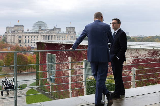 Bundeskanzler Merz empfängt den britischen Premierminister Burnham. Deutschland, Berlin am 8. Oktober 2026: Bundeskanzler Friedrich Merz (CDU) empfängt den Premierminister des Vereinigten Königreichs Großbritannien und Nordirland, Andrew Burnham, zu seinem Antrittsbesuch im Bundeskanzleramt.