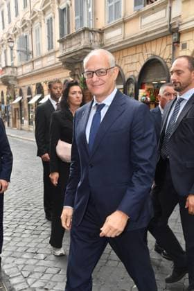 IPA89427914 - Rome, Teatro Sistina: Celebration marking the 150th anniversary of *Corriere della Sera*. Pictured: Roberto Gualtieri  Copyright: xVincenzoxLandix xVincenzoxLandix IPA89427914