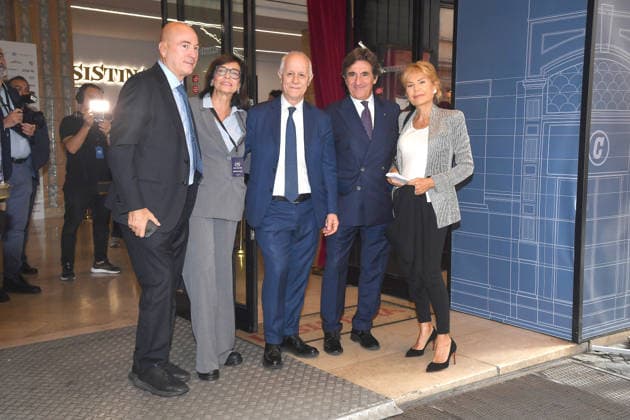 IPA89427968 - Rome, Teatro Sistina: Celebration marking the 150th anniversary of *Corriere della Sera*. Pictured: Aldo Cazzullo, Fiorenza Sarzanini, Luciano Fontana, Urbano Cairo, Lilli Gruber  Copyright: xVincenzoxLandix xVincenzoxLandix IPA89427968