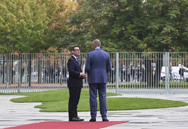 British Prime Minister Burnham welcomed with military ceremony in Berlin BERLIN, GERMANY - OCTOBER 8: German Chancellor Friedrich Merz (R) welcomes British Prime Minister Andy Burnham (L) with a military ceremony at the Federal Chancellery in Berlin, Germany, on October 8, 2026. Halil Sagirkaya Anadolu Berlin Germany. Editorial use only. Please get in touch for any other usage.  Copyright: x2026xAnadoluxHalilxSagirkayax