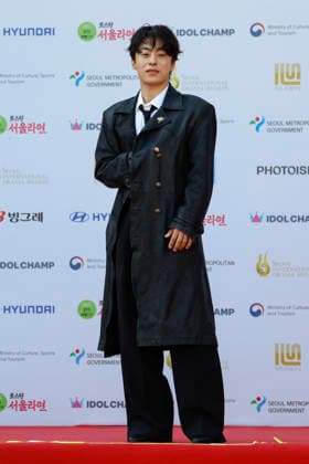 red carpet at Seoul Drama Awards in South Korea South Korean actor Koo Kyo-hwan poses for photos on the red carpet during the 21st Seoul International Drama Awards in Seoul, South Korea, on October 08, 2026. Seoul South Korea  Copyright: xMatrixxImages JungxUi-Chelx