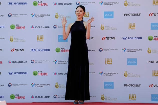 red carpet at Seoul Drama Awards in South Korea South Korean actress Choi Hyo-ju poses for photos on the red carpet during the 21st Seoul International Drama Awards in Seoul, South Korea, on October 08, 2026. Seoul South Korea  Copyright: xMatrixxImages JungxUi-Chelx