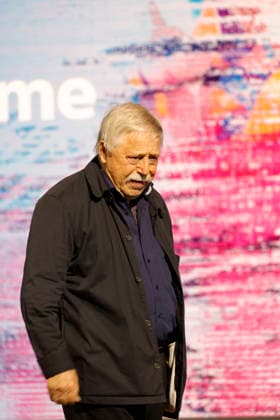 Frankfurt Impressionen 08.10.2026 Die 78. Frankfurter Buchmesse bietet für vieles eine Bühne hier ARD BR Büchermagazin Wolf Biermann: Löscht das Feuer mit Benzin. Tagebücher. Über Verbot, Ausbürgerung und Mauerfall Moderation: Knut Cordsen Frankfurt (Main) Hessen Deutschland