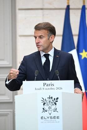 French President Emmanuel Macron and the President of Germany during a signing ceremony and a joint press conference at the Élysée Palace in Paris, France, October 8, 2026. Signing of an agreement between the French government and the German government regarding the Franco-German Youth Office. Eric Tschaen Pool Bestimage. French President Emmanuel Macron and German President during a signing ceremony and joint press conference at the Élysée Palace in Paris, France, on October 8, 2026. The French and German governments signed an agreement regarding the Franco-German Youth Office. Paris, France  Copyright: xEricxTschaenx xPoolx xBestimagexEricxTschaenx xPoolx xBestimagex