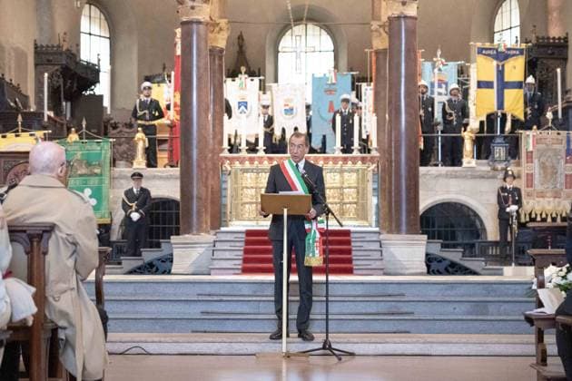 IPA89429968 - Milan, October 8, 26, Basilica of Sant™Ambrogio, Eucharistic celebration marking the 25th anniversary of the Linate plane crash Pictured: Milan Mayor Giuseppe Sala  Copyright: xGiuliaxSciaccax xGiuliaxSciaccax IPA89429968
