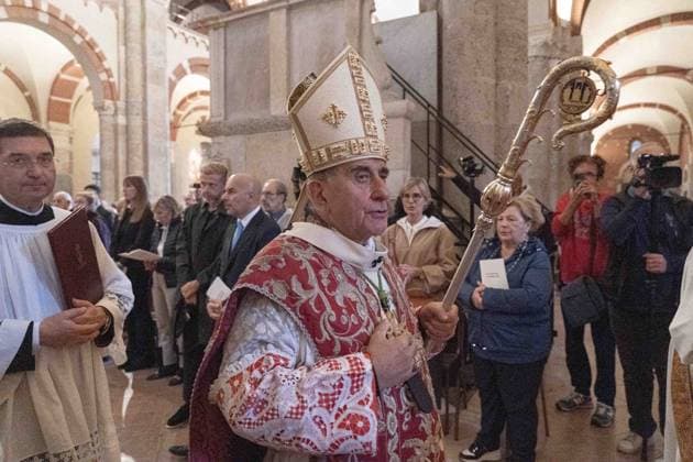 IPA89429956 - Milan, October 8, 26, Basilica of St. Ambrose, Eucharistic celebration marking the 25th anniversary of the Linate plane crash Pictured: Mario Delpini, Archbishop of Milan  Copyright: xGiuliaxSciaccax xGiuliaxSciaccax IPA89429956