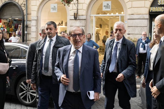 IPA89429541 - Senate President Ignazio La Russa upon his arrival at the Teatro Sistina for the celebrations marking the 150th anniversary of the *Corriere della Sera*, in Rome, Italy, on October 8, 2026. Flavio Brancaleone Fotogramma  Copyright: xFLAVIO_BRANCALONEx xx IPA89429541