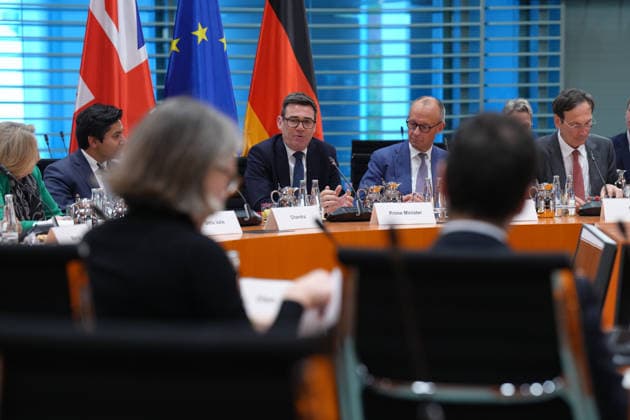 Reginonales Wirtschaftsforum mit Bundeskanzler Merz und britischen Premierminister Andrew Burnham Berlin Berlin Deutschland