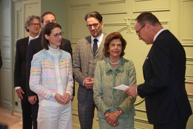 Königin Silvia von Schweden beucht Insel Mainau Konstanz Mainau, 08.10.2026 Ihre Majestät Königin Silvia von Schweden besucht die Insel Mainau be Konstanz. und schreibt sich uter anderen In das Goldene Buch der Stadt ein. Im Baden- Württemberg Germany Copyright: xMatthiasxGränzdörferx