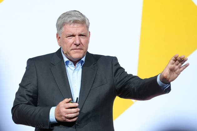Tag der Markenwirtschaft 2026 Thomas Fell (CEO GS1) mit seinem Vortrag auf der Buehne beim Tag der Markenwirtschaft 2026, Berlin, 08.10.2026 Berlin Berlin Deutschland