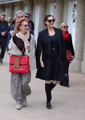 Amira Casar at the unveiling of her beach cabana during the 37th Dinard British and Irish Film Festival, France, on October 8, 2026. Denis Guignebourg, Bestimage. 37th Dinard British Irish Film Festival on October 8, 2026, in Dinard, France. Dinard, France  Copyright: xDenisxGuignebourgx xBestimagexDenisxGuignebourgx xBestimagex