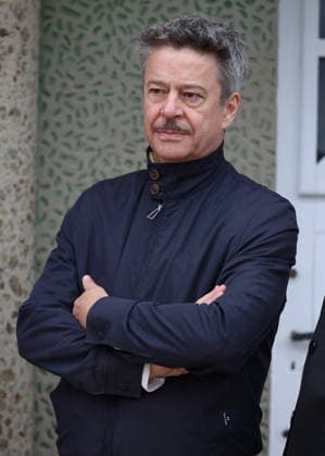 Thibault de Montalembert at the unveiling of Amira Casar’s beach hut on Dinard Beach during the 37th Dinard British and Irish Film Festival, France, on October 8, 2026. Denis Guignebourg, Bestimage. 37th Dinard British Irish Film Festival on October 8, 2026, in Dinard, France. Dinard, France  Copyright: xDenisxGuignebourgx xBestimagexDenisxGuignebourgx xBestimagex