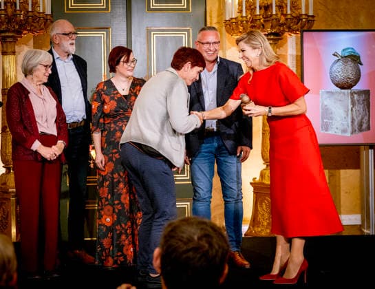 08-10-2026 Palace Queen Maxima presented the 2026 Appeltjes van Oranje awards at palace Noordeinde in The Hague. Winners Stchting Doors Wide Open. Â  Copyright: xPPEx