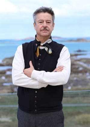 Thibault de Montalembert poses at the Emeria Hotel during the 37th Dinard British and Irish Film Festival, France, on October 8, 2026. Denis Guignebourg, Bestimage. 37th Dinard British Irish Film Festival on October 8, 2026, in Dinard, France. Dinard, France  Copyright: xDenisxGuignebourgx xBestimagexDenisxGuignebourgx xBestimagex
