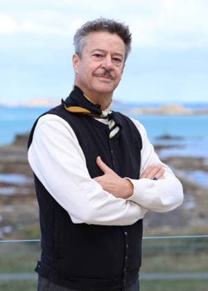 Thibault de Montalembert poses at the Emeria Hotel during the 37th Dinard British and Irish Film Festival, France, on October 8, 2026. Denis Guignebourg, Bestimage. 37th Dinard British Irish Film Festival on October 8, 2026, in Dinard, France. Dinard, France  Copyright: xDenisxGuignebourgx xBestimagexDenisxGuignebourgx xBestimagex