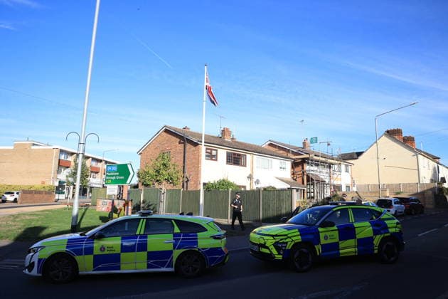 October 8, 2026, Borough Green, Kent, UK: Borough Green, UK. Emergency services at the scene in Borough Green, Kent, where three people have been injured in a stabbing. A police manhunt for the attacker is currently under way. Borough Green UK  - ZUMAl94_ 20261008_zaf_l94_007 Copyright: xMarcinxNowakx