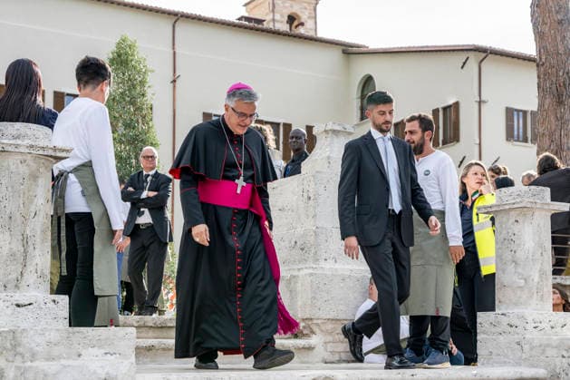 IPA89434780 - ASCOLI PICENO, ITALY OCTOBER 8, 2026: Prime Minister Giorgia Meloni attends the presentation and inauguration ceremony for the Palazzo Saladini Pilastri complex and its monumental park in Ascoli Piceno. The restoration project is part of the PINQuA program for urban regeneration and the enhancement of the city™s historical heritage. Pictured: Gian Piero Palmieri, Bishop of Ascoli P. and San Benedetto del Tronto. (Photo: Andrea Vagnoni IPA Agency)  Copyright: xAndreaxVagnonix xx IPA89434780