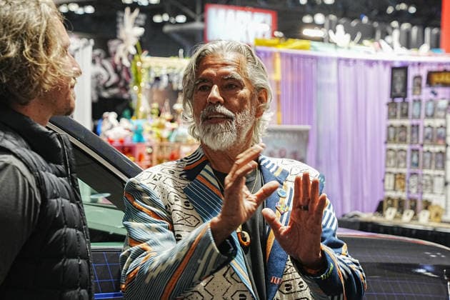 October 8, 2026, New York, New York, USA: Video game designer and Tetris co-founder HENK ROGERS at 2026 New York Comic Con at the Javits Center on October 8, 2026 in New York. HENK ROGERS is on had to welcome the next evolution of Tetris as it moves into the dashboard of a 2027 Volkswagen Atlas. Volkswagen is bringing Tetris to its vehicles through AirConsole, an in car gaming platform that turns the vehicle s infotainment screen into a gaming display, with smartphones serving as the controllers. The games are designed to be played while the vehicle is parked, creating a new kind of entertainment experience inside the car. New York USA  - ZUMAb148 20261008_zap_b148_011 Copyright: xBryanxSmithx