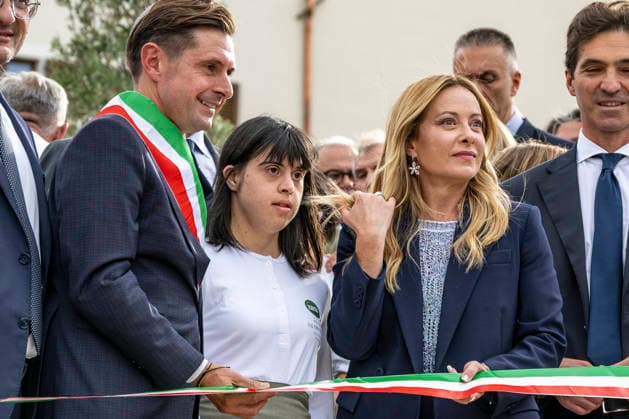 IPA89434796 - ASCOLI PICENO, ITALY OCTOBER 8, 2026: Prime Minister Giorgia Meloni attends the presentation and inauguration ceremony for the Palazzo Saladini Pilastri complex and its monumental park in Ascoli Piceno. The restoration project is part of the PINQuA program for urban regeneration and the enhancement of the city™s historical heritage. (Photo: Andrea Vagnoni IPA Agency)  Copyright: xAndreaxVagnonix xx IPA89434796