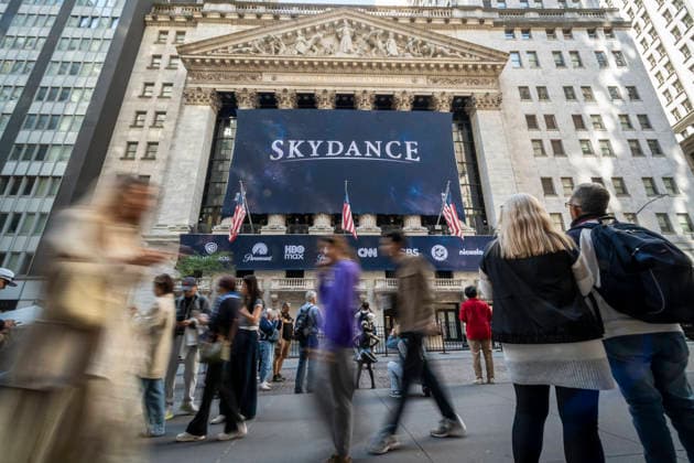 Skydance at the NYSE The New York Stock Exchange is decorated with a banner for Skydance on Thursday, October 8, 2026 celebrating it listing from NASDAQ to the NYSE following its acquisition of Warner Bros. Discovery.. (  RichardxB.xLevine