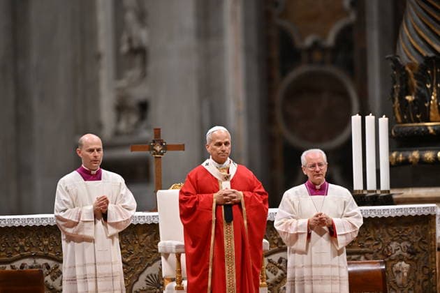 RECORD DATE NOT STATED MESSA_PAPA_2026 Italy, Rome, Vatican, 2026 10 8 Pope Leo XIV celebrates Holy Mass for the academic year at the Pontifical Universities in St Peter s Basilica in the Vatican . EDITORIAL USE ONLY - NO BOOKS Copyright: xAlessiaxGiuliani Catholicpressphotox