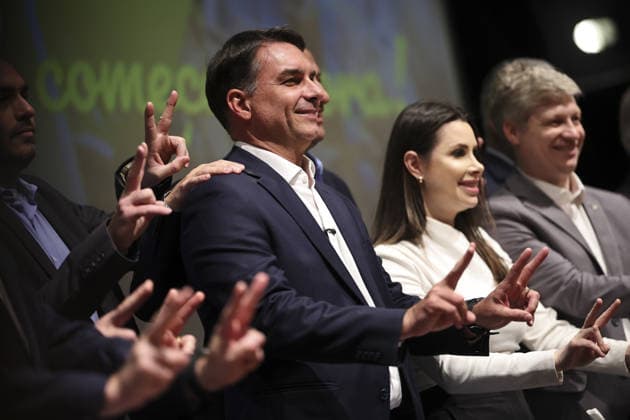 Brazilian presidential candidate Flavio Bolsonaro of the Liberal Party BRASILIA, BRAZIL - OCTOBER 08 : Brazilian presidential candidate Flavio Bolsonaro of the Liberal Party (PL) poses for a photo during a meeting with elected governors ahead of the presidential runoff election, in Brasilia, Brazil on October 08, 2026. Mateus Bonomi Anadolu Brasilia Brazil. Editorial use only. Please get in touch for any other usage.  Copyright: x2026xAnadoluxMateusxBonomix
