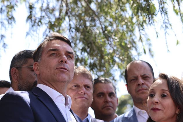 Brazilian presidential candidate Flavio Bolsonaro of the Liberal Party BRASILIA, BRAZIL - OCTOBER 08 : Brazilian presidential candidate Flavio Bolsonaro of the Liberal Party (PL) attends a meeting with elected governors ahead of the presidential runoff election, in Brasilia, Brazil on October 08, 2026. Mateus Bonomi Anadolu Brasilia Brazil. Editorial use only. Please get in touch for any other usage.  Copyright: x2026xAnadoluxMateusxBonomix