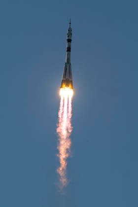 October 8, 2026, Baikonur, Kazakhstan: Baikonur, Kazakhstan. 14 July, 2026. A Soyuz rocket lifts off from the Baikonur Cosmodrome carrying NASA astronaut Anil Menon and Roscosmos cosmonauts Pyotr Dubrov and Anna Kikina to the International Space Station, July 14, 2026 in Baikonur, Kazakhstan. The crew docked to the station the same day. Baikonur Kazakhstan - ZUMAp138 20261008_zaa_p138_077 Copyright: xBillxIngalls Nasax