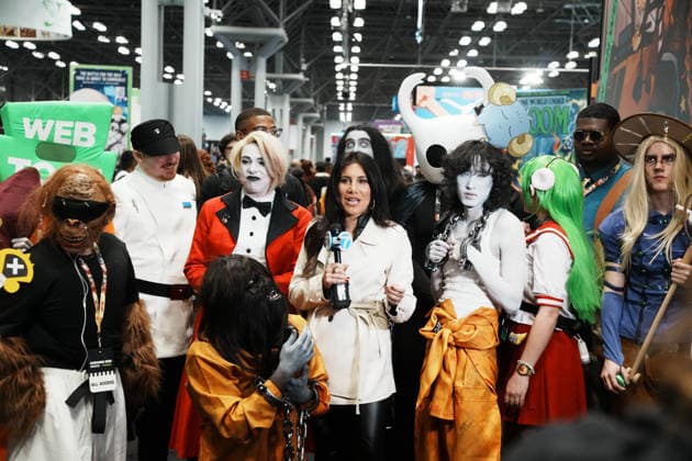 October 8, 2026, New York, New York, USA: An reporter from ABC Channel 7 New York at the 2026 New York Comic Con at the Javits Center on October 8, 2026 in New York. New York USA  - ZUMAb148 20261008_zap_b148_048 Copyright: xBryanxSmithx