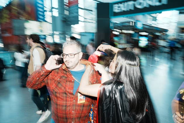 October 8, 2026, New York, New York, USA: Visitors work on the their costumes at the 2026 New York Comic Con at the Javits Center on October 8, 2026 in New York. New York USA  - ZUMAb148 20261008_zap_b148_050 Copyright: xBryanxSmithx