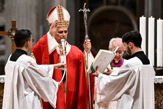 October 8, 2026, Vatican City, Vatican City: Pope Leo leads a mass for the inauguration of the academic year at the Pontificial University in Saint Peter s Square, Vatican City, 8 October 2026. ANSA RICCARDO ANTIMIANI. Vatican City Vatican City  - ZUMAa110 20261008_zaf_a110_013 Copyright: xRiccardoxAntimianix