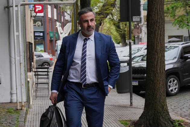 Closing arguments begin in the Maradona s death in Argentina SAN ISIDRO, ARGENTINA - OCTOBER 8: Leopoldo Luque, the main defendant in the trial over the death of football legend Diego Maradona, arrives at the courthouse as prosecutors and plaintiff attorneys present their closing arguments before Oral Criminal Court No. 7 in San Isidro, Argentina on October 8, 2026. The trial has entered its final stage, with the accusing parties seeking severe penalties against seven medical professionals charged with homicide with eventual intent over allegations of negligent and indifferent medical care that contributed to Maradona’s death. Luciano Gonzalez Anadolu San Isidro Argentina. Editorial use only. Please get in touch for any other usage.  Copyright: x2026xAnadoluxLucianoxGonzalezx