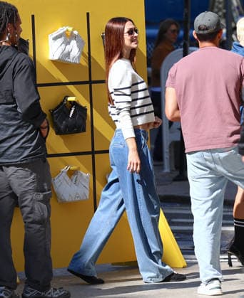 Amelia Halmin and Iris Law during DKNY Photoshoot in New York Top models Amelia Halmin and Iris Law are doing a photoshoot for DKNY in New York, NY on October 8, 2026. Photo by Dylan Travis ABACAPRESS.COM New York NY  Copyright: xDylanxTravis ABACAx